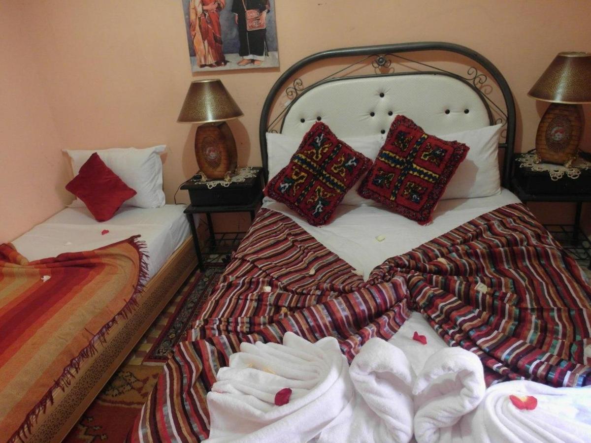 Chennaoui رياد 3*